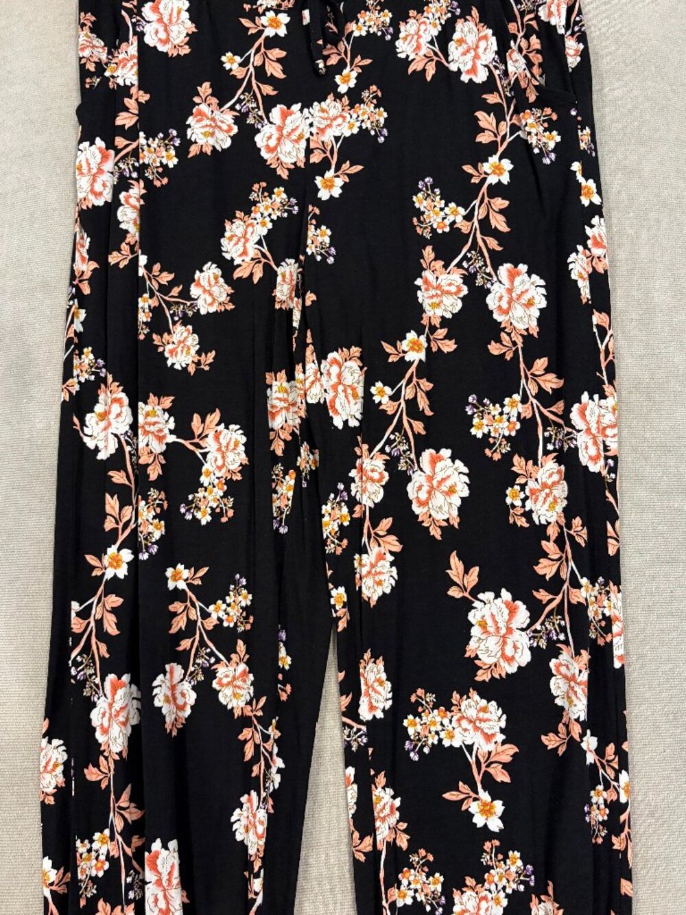 Lascana elastic bottom lounge pants